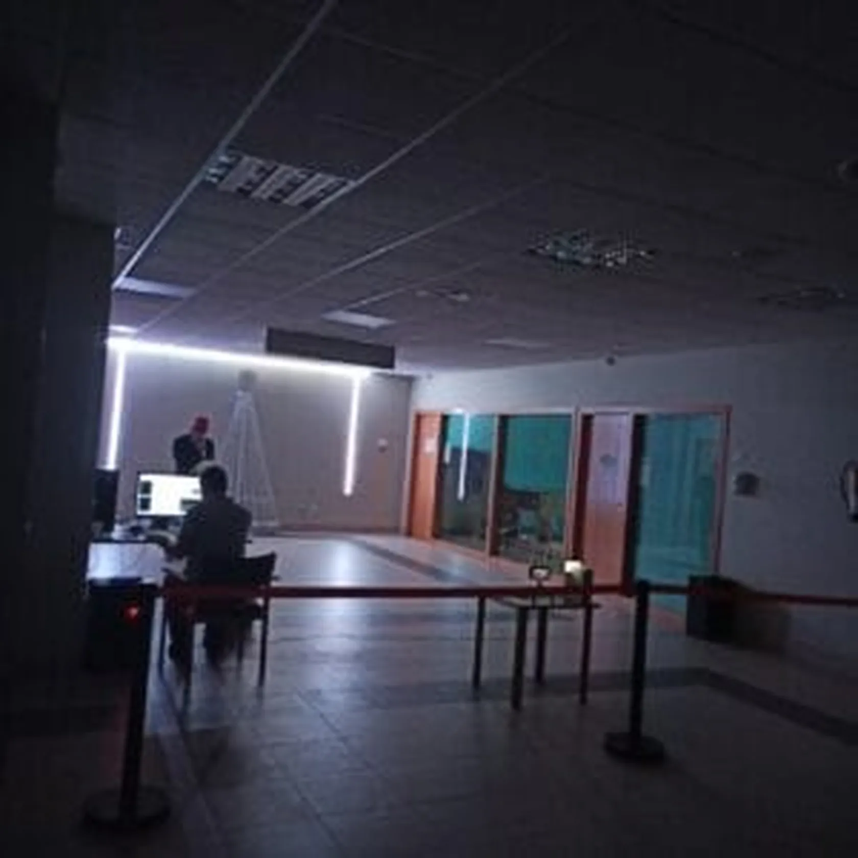 a..-300x300.jpg