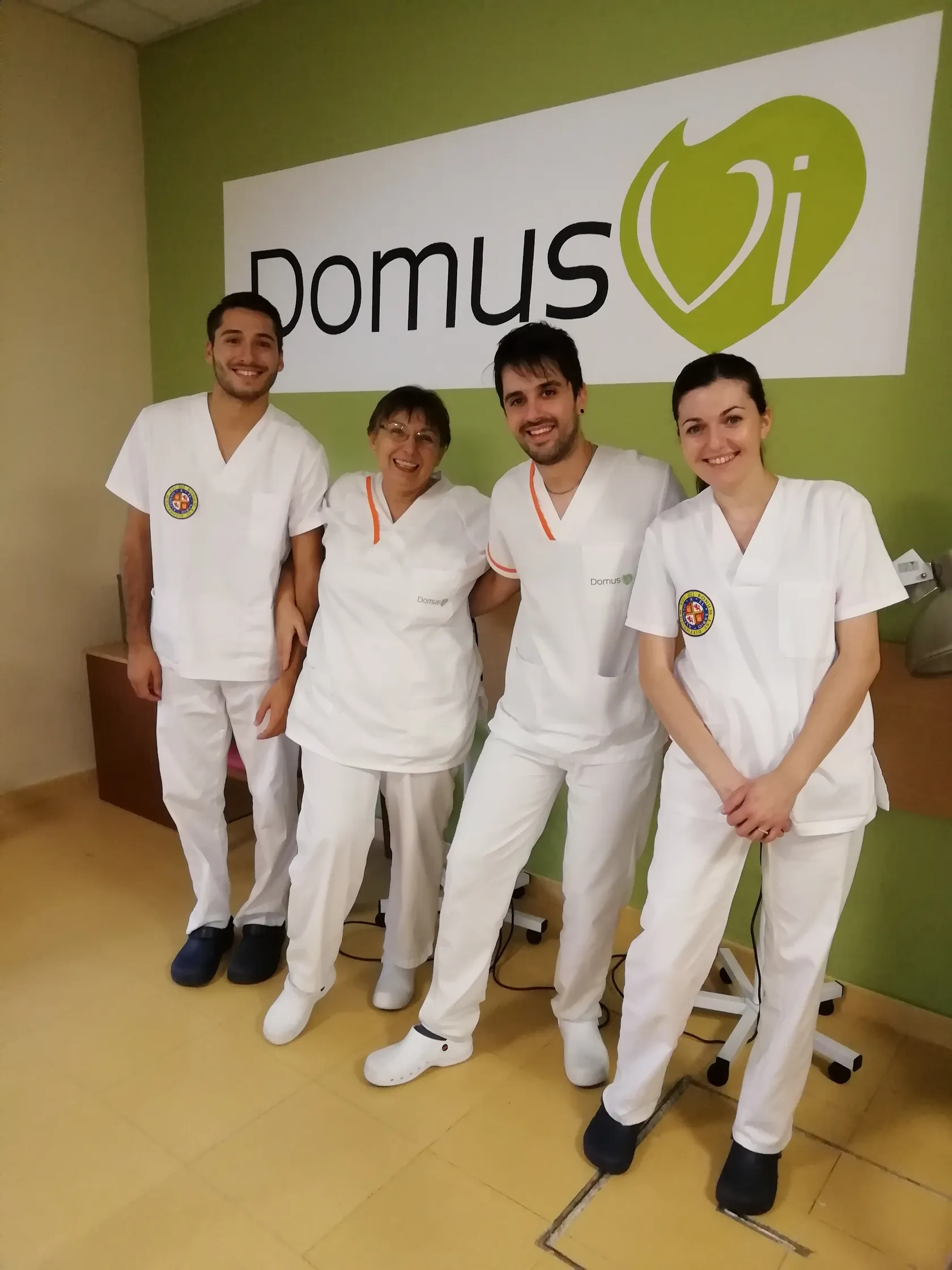 alumnos-prácticas-fisioterapia.jpg