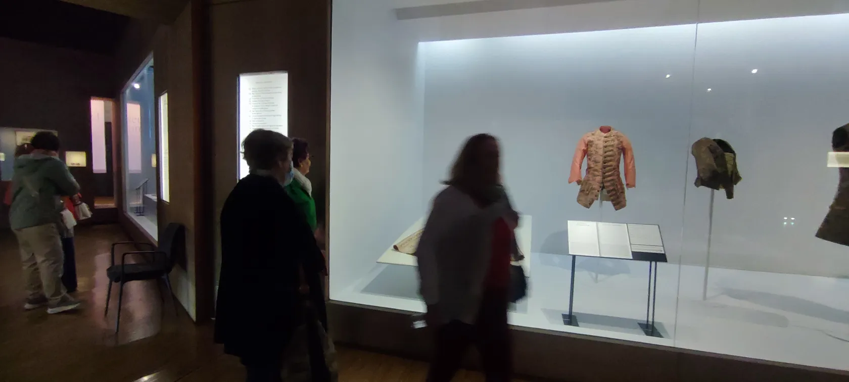 23042024175636SSS1713875870015.jpg