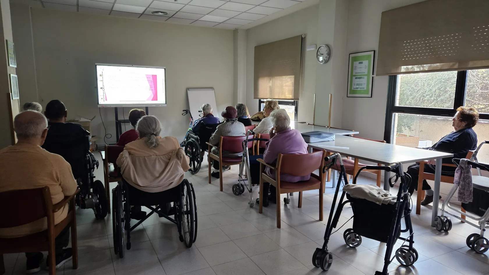 f7054638-aaba-41c8-8d36-adc092a42930.jpg