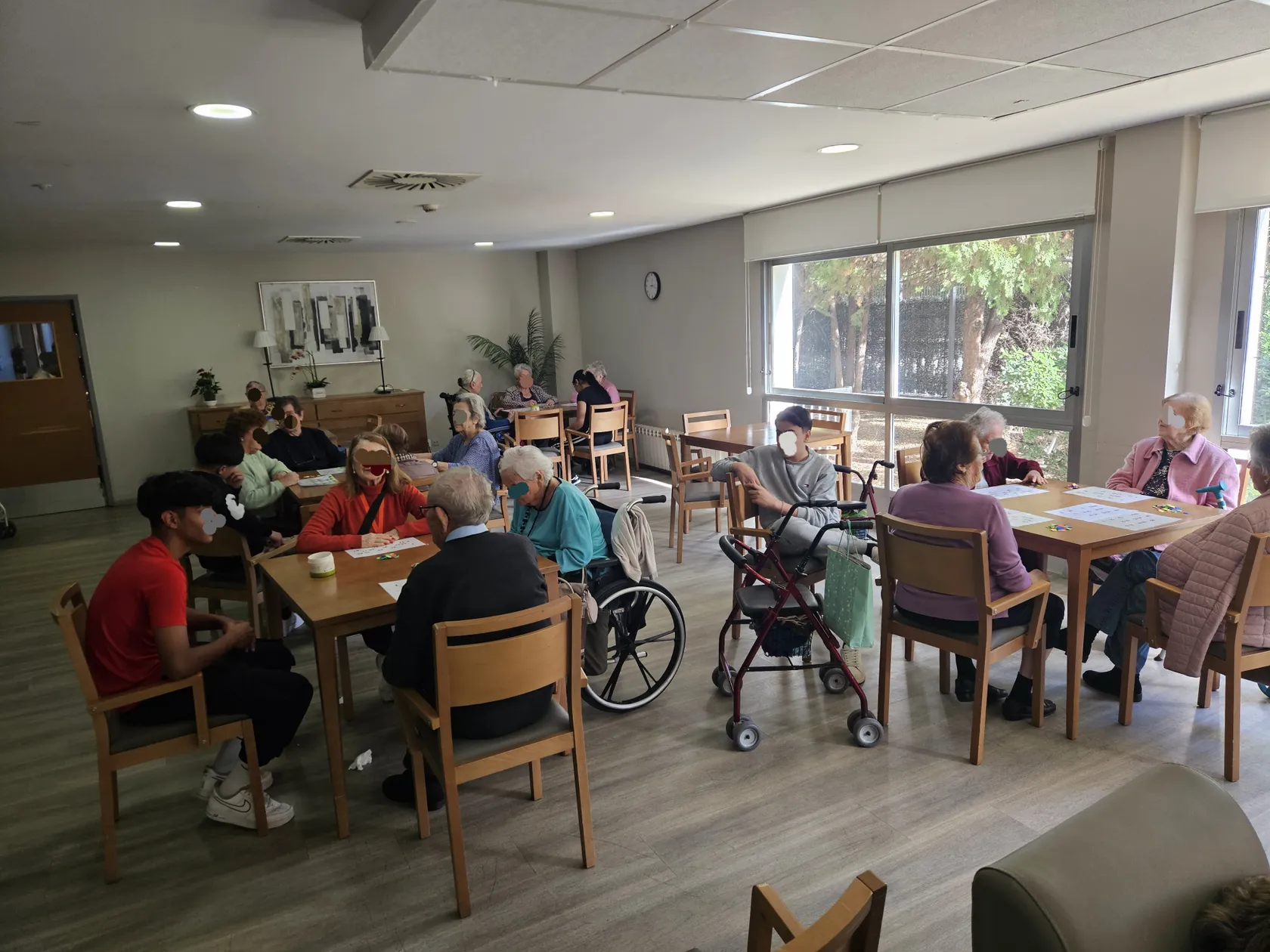 25d244a5-4baf-438f-959d-f2975edfe7e8.jpg