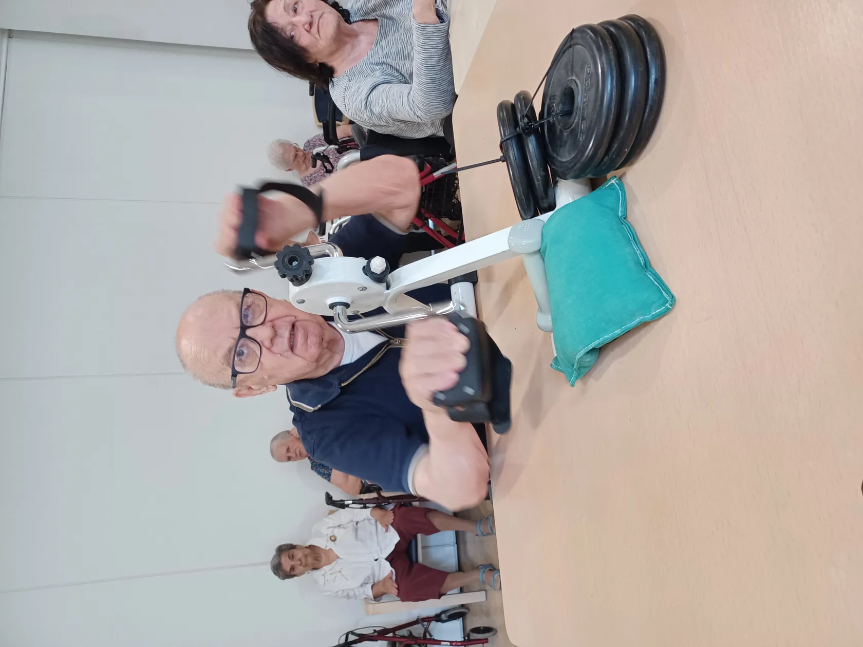 33f010bc-c960-4932-ab16-2e48a6815d67.jpg