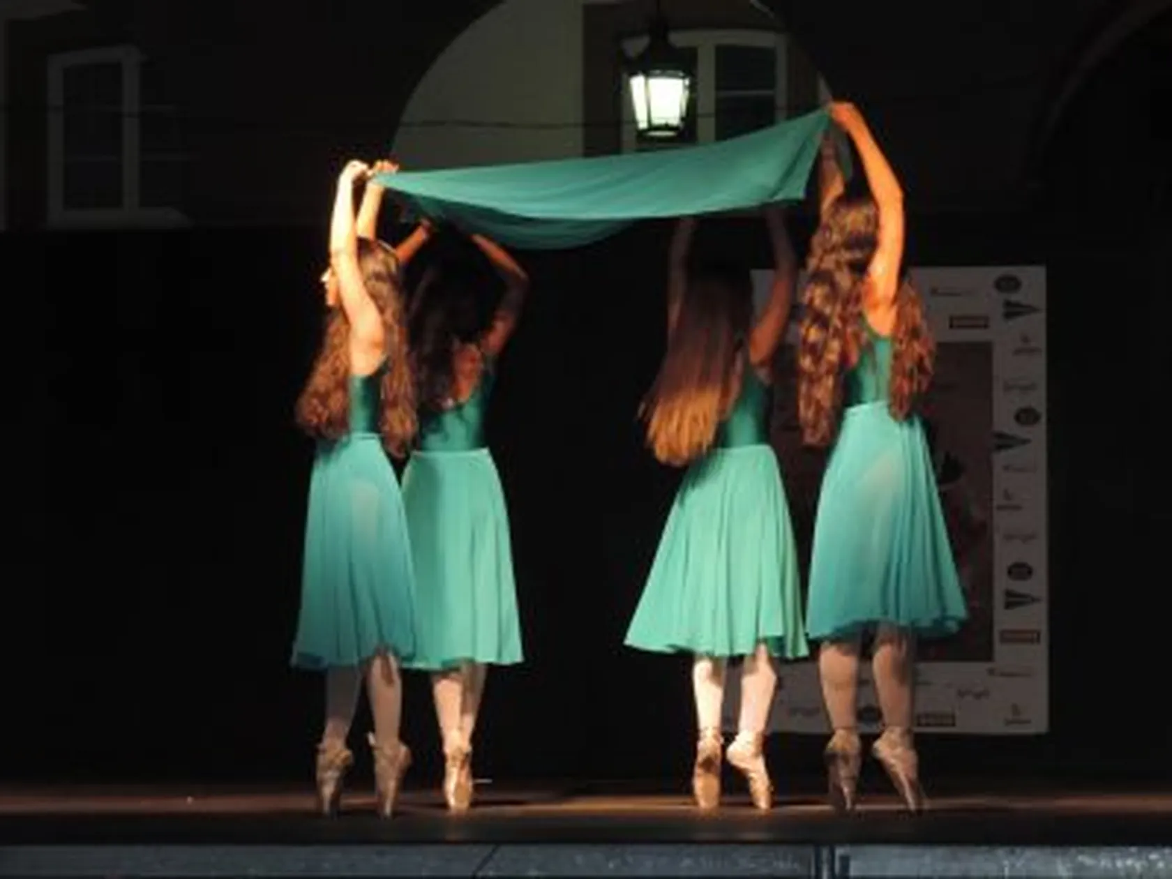 escuala-de-danza-bainga-2-e1558024350990.jpg
