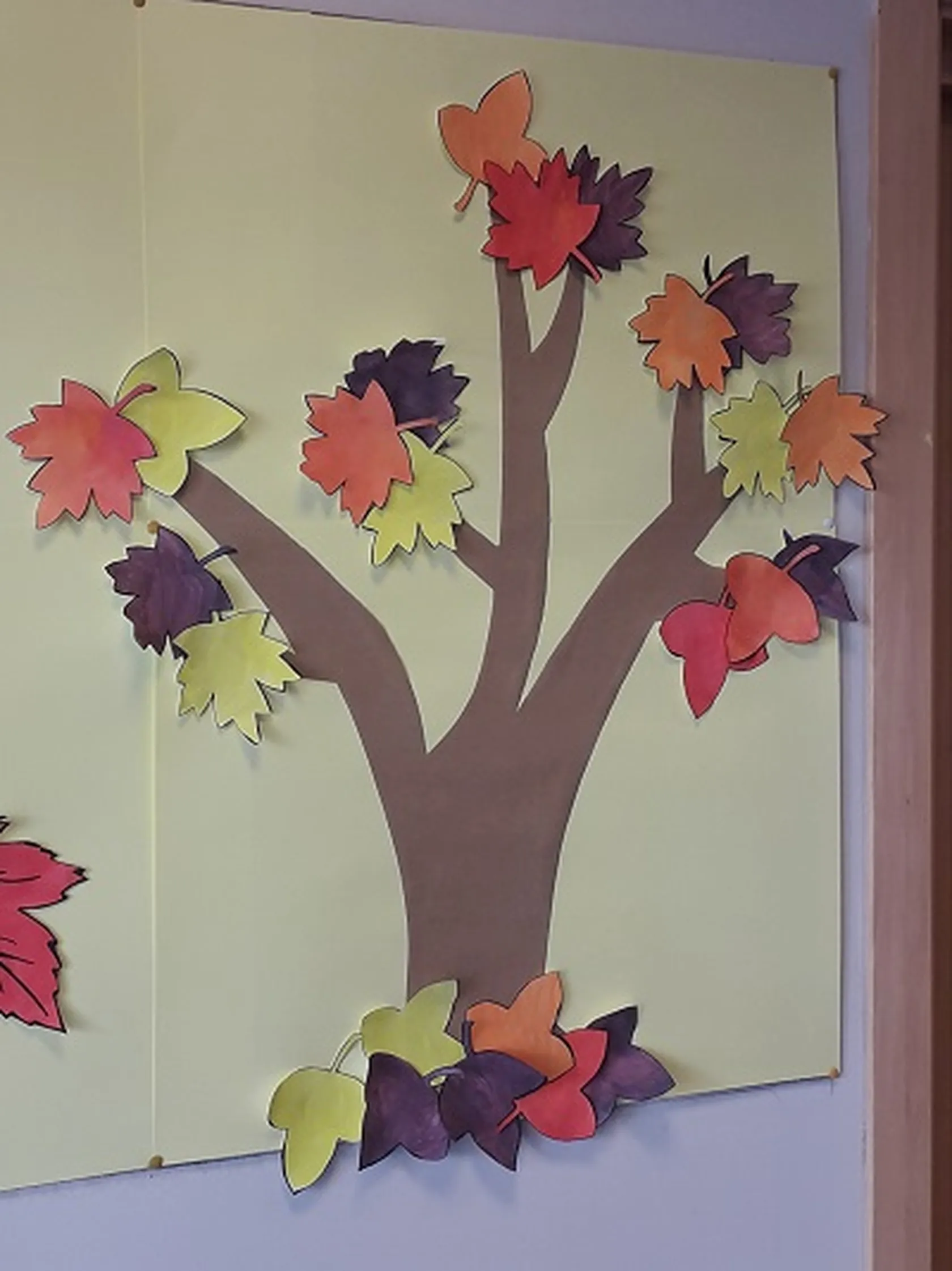 Damos-la-bienvenida-al-otoño-en-DomusVi-Alcalá-de-Guadaíra.jpg