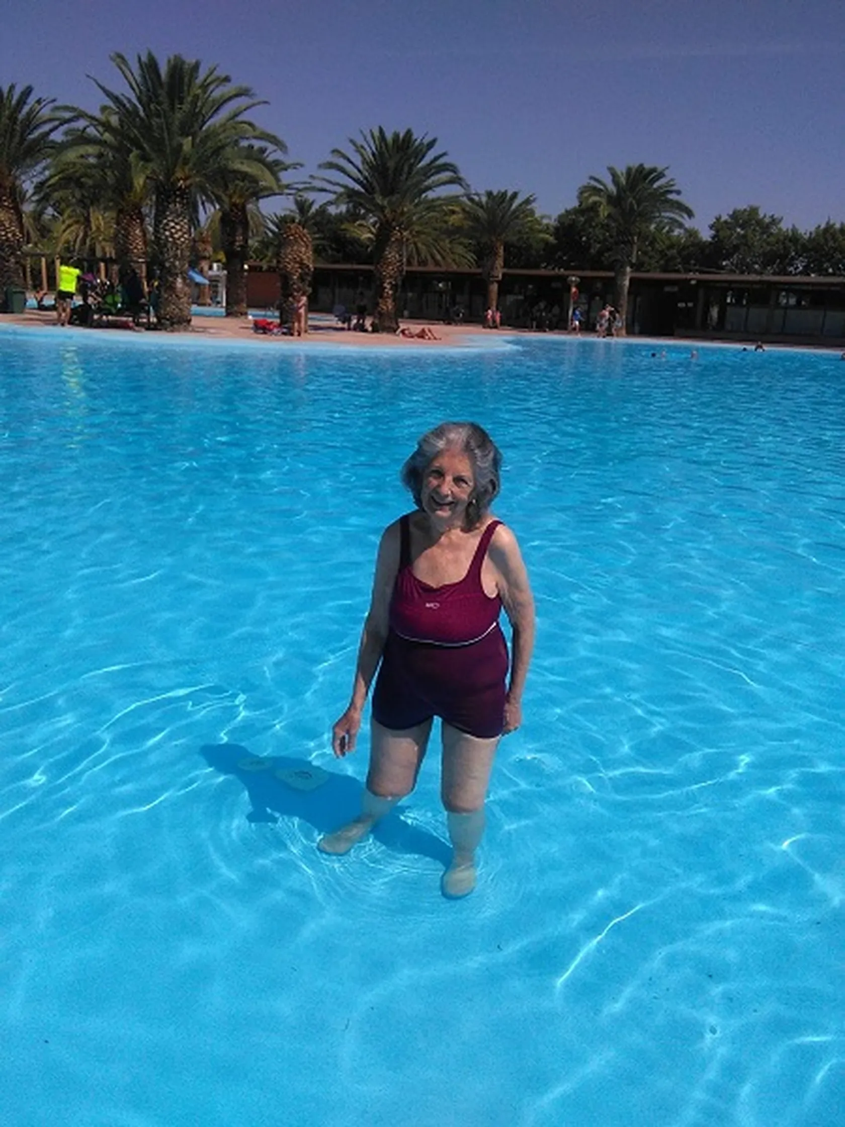 Piscina-Condes-de-Corbull-1d.jpg