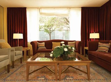 Complejo de apartamentos para mayores con servicios ADOREA Girona en Girona. Salón comunitario. 4.