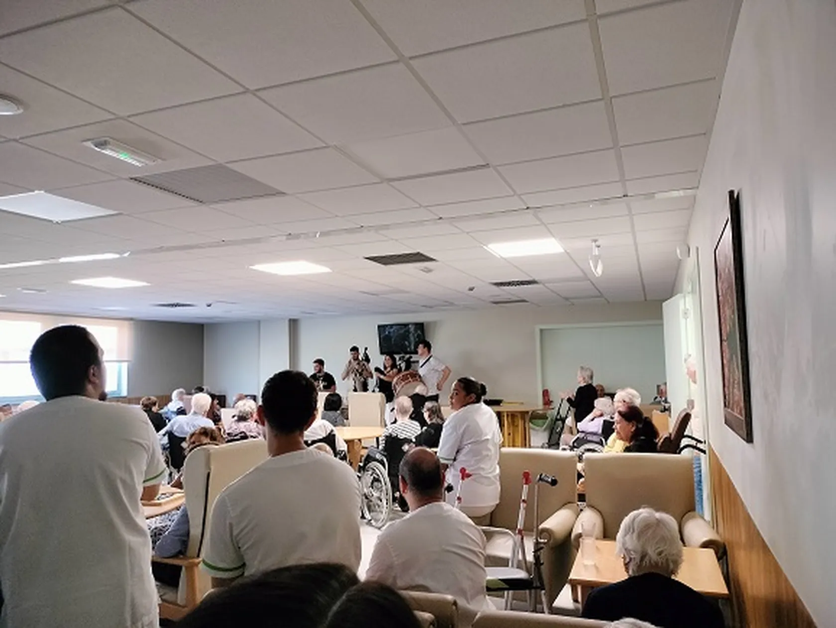 cfbfbf50-9451-4113-9ae0-f7a083fccda4.jpg