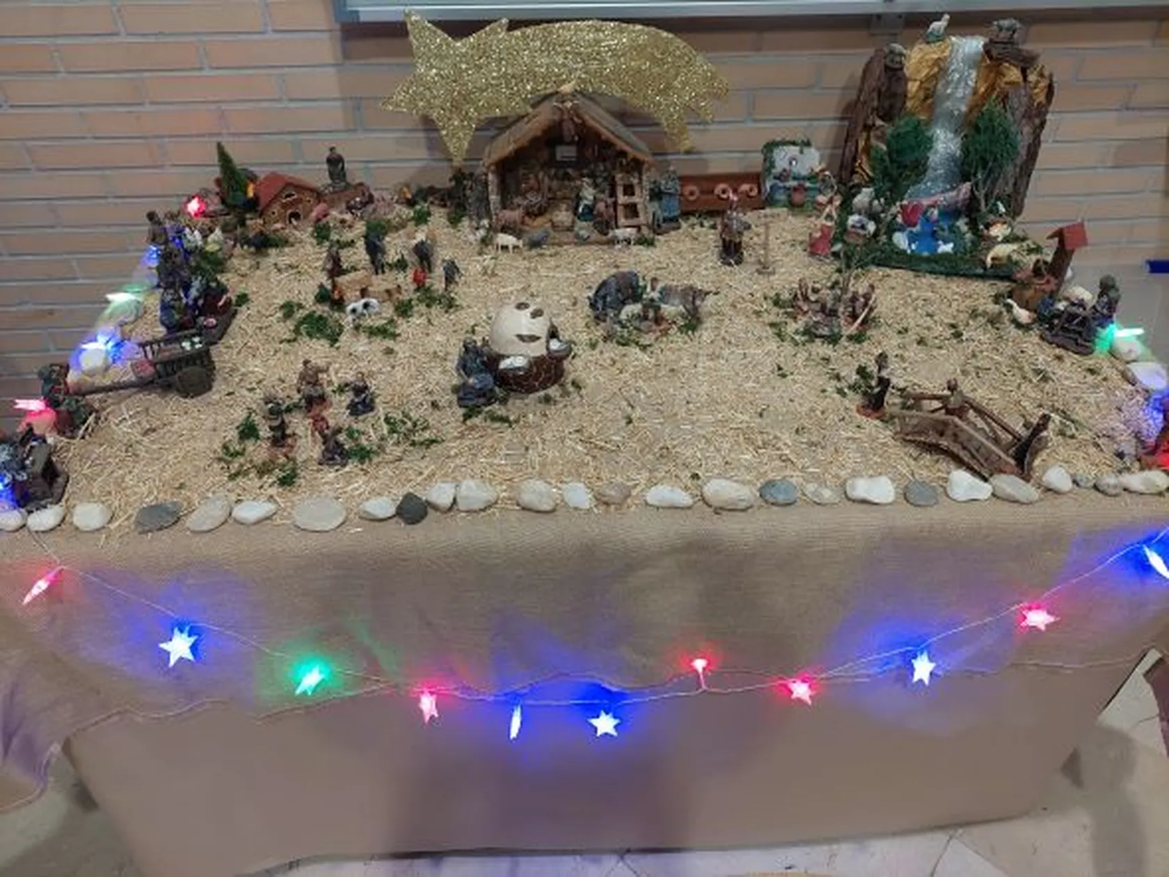 Decoracion-Navidena-2022-DomusVi-Babel-portada.jpg
