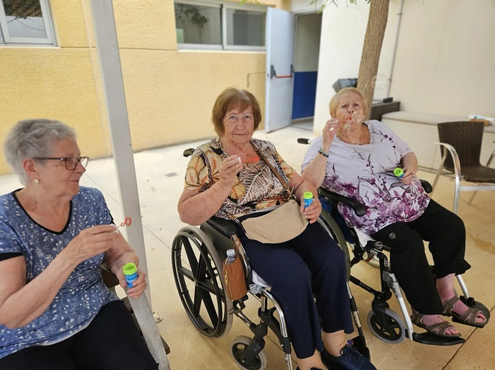 bfd3d216-90f9-4450-9b8d-e6ca7c24ae4f.jpg
