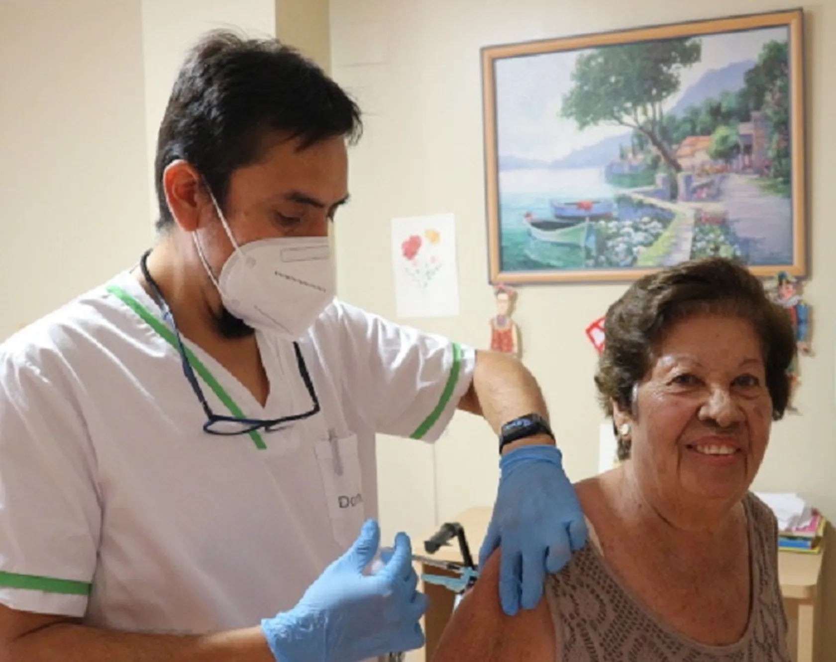 P.-4a-dosis-refuerzo-vacuna-COVID-19-DomusVi-Santa-Pola-1.jpg