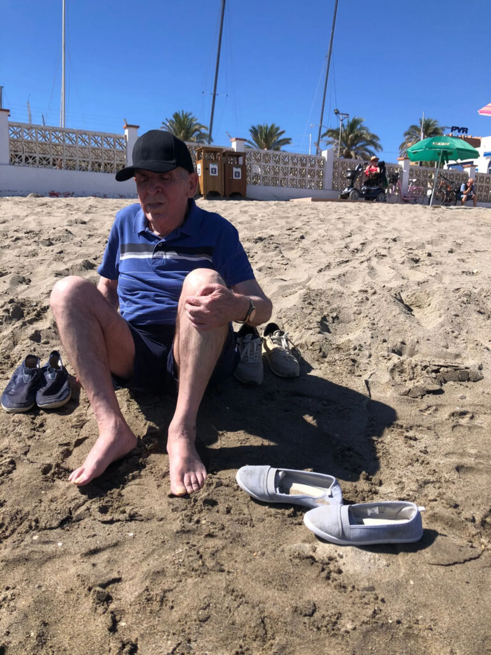 PLAYA-2-min-768x1024.jpg