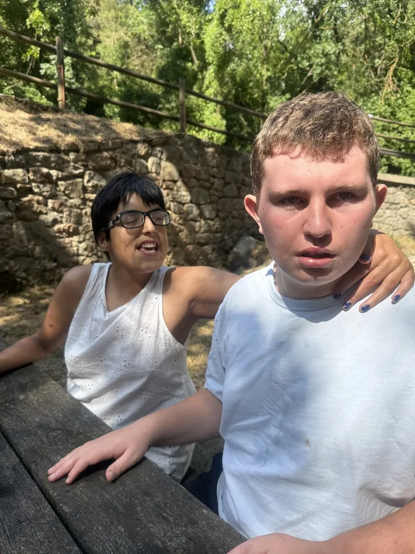 e1ce6950-d002-442c-8d75-fa099f03d296.jpeg