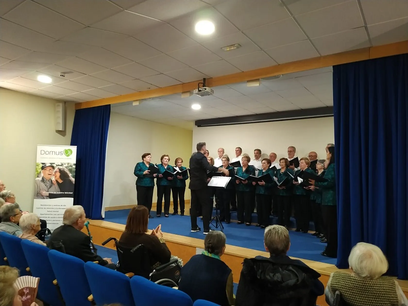 CORO-CECEBRE-2019-MATOGRANDE-PORTADA.jpg