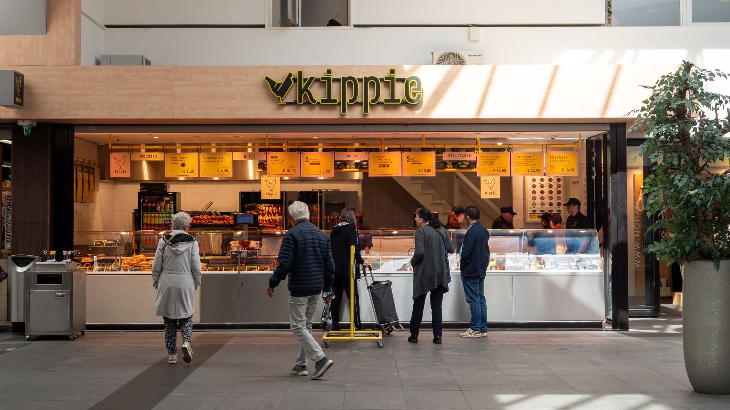 Kippie Helmond in winkelcentrum Elzaspassage in Helmond