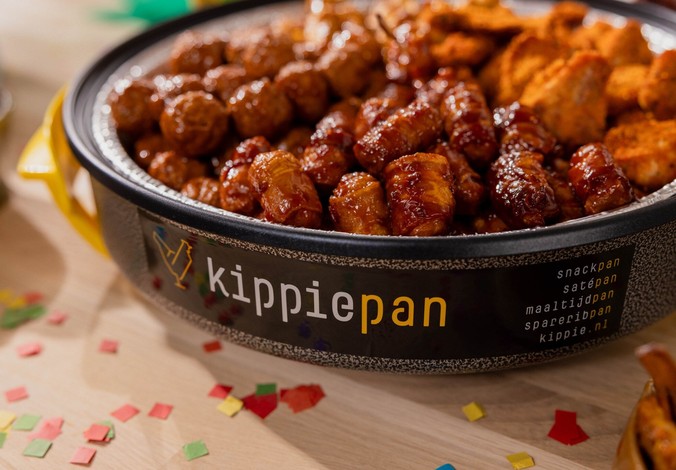 kippiepan in feestelijke setting