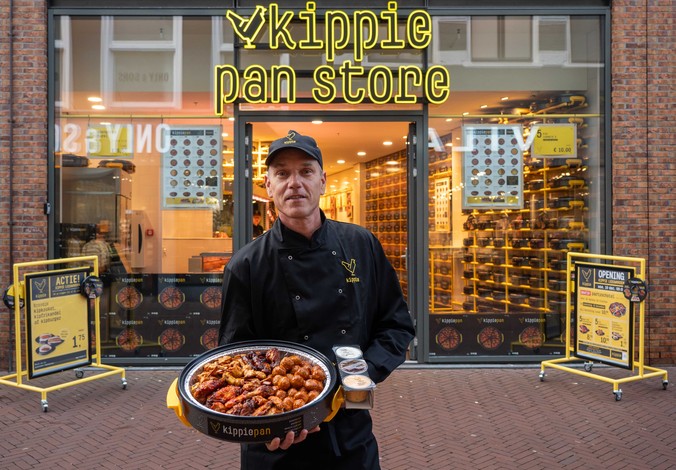 Kippie ondernemer voor de nieuwe Kippie winkel in Leeuwarden.