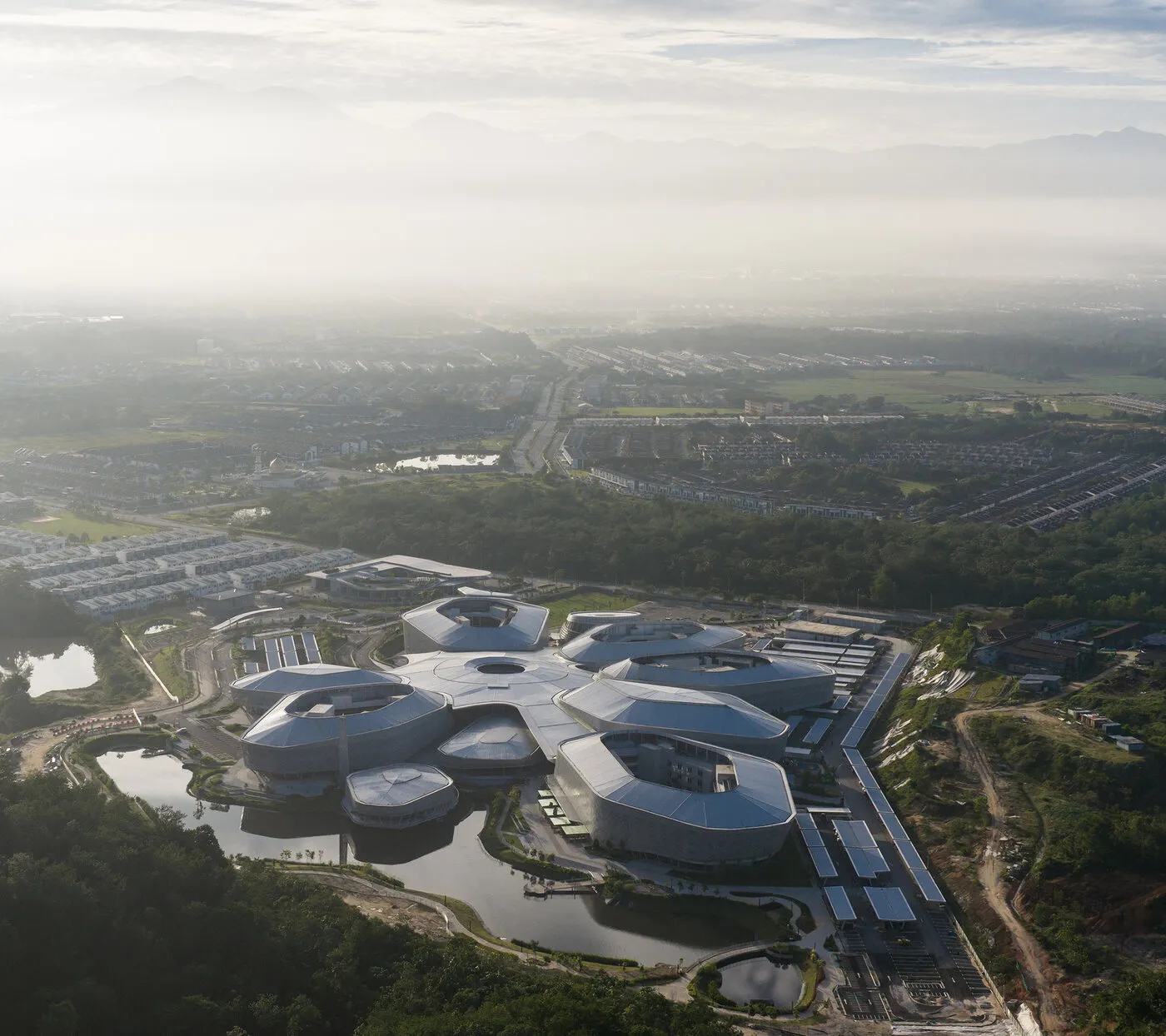 Pusat Rehabilitasi PERKESO Sultan Nazrin Shah — view 2