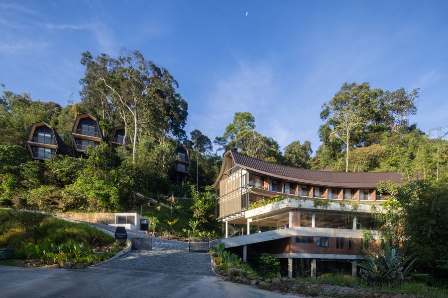 VanaVasa Resort