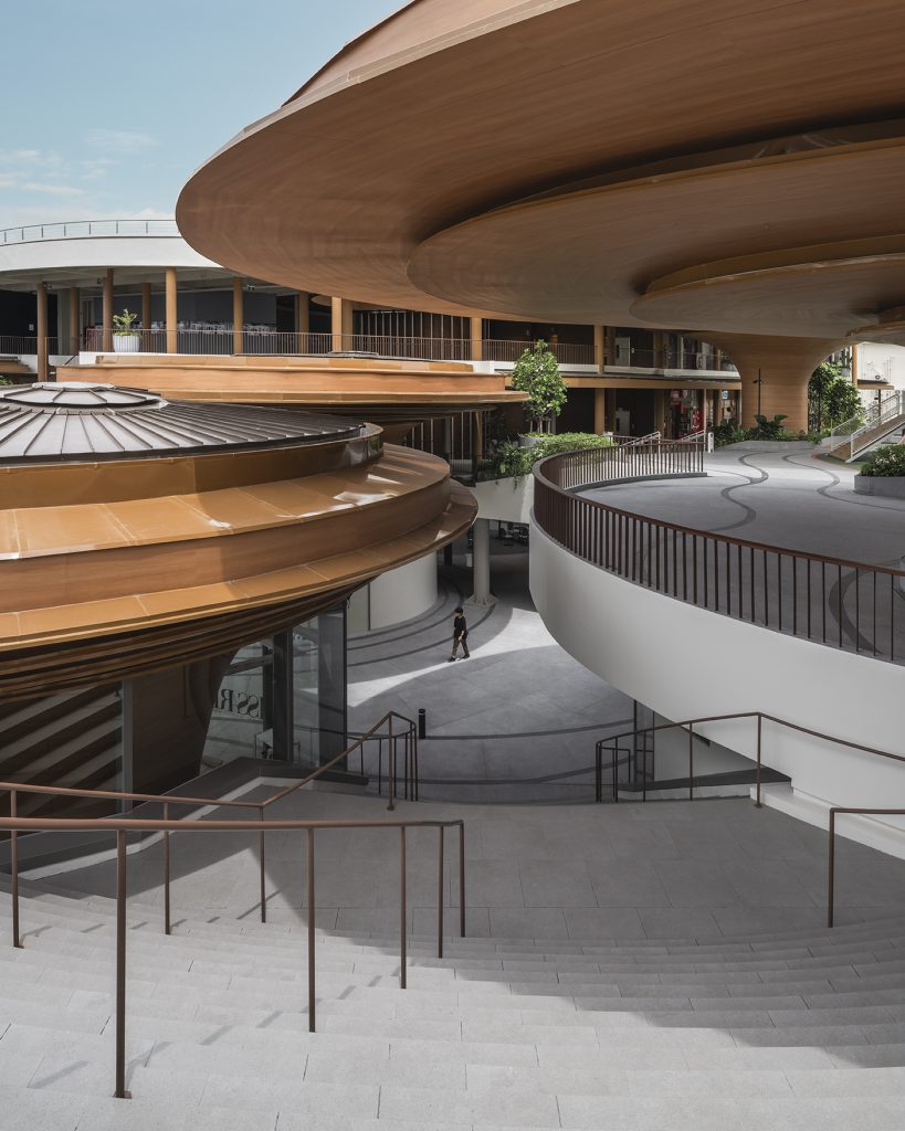 sa-charn-at-the-avenue-2