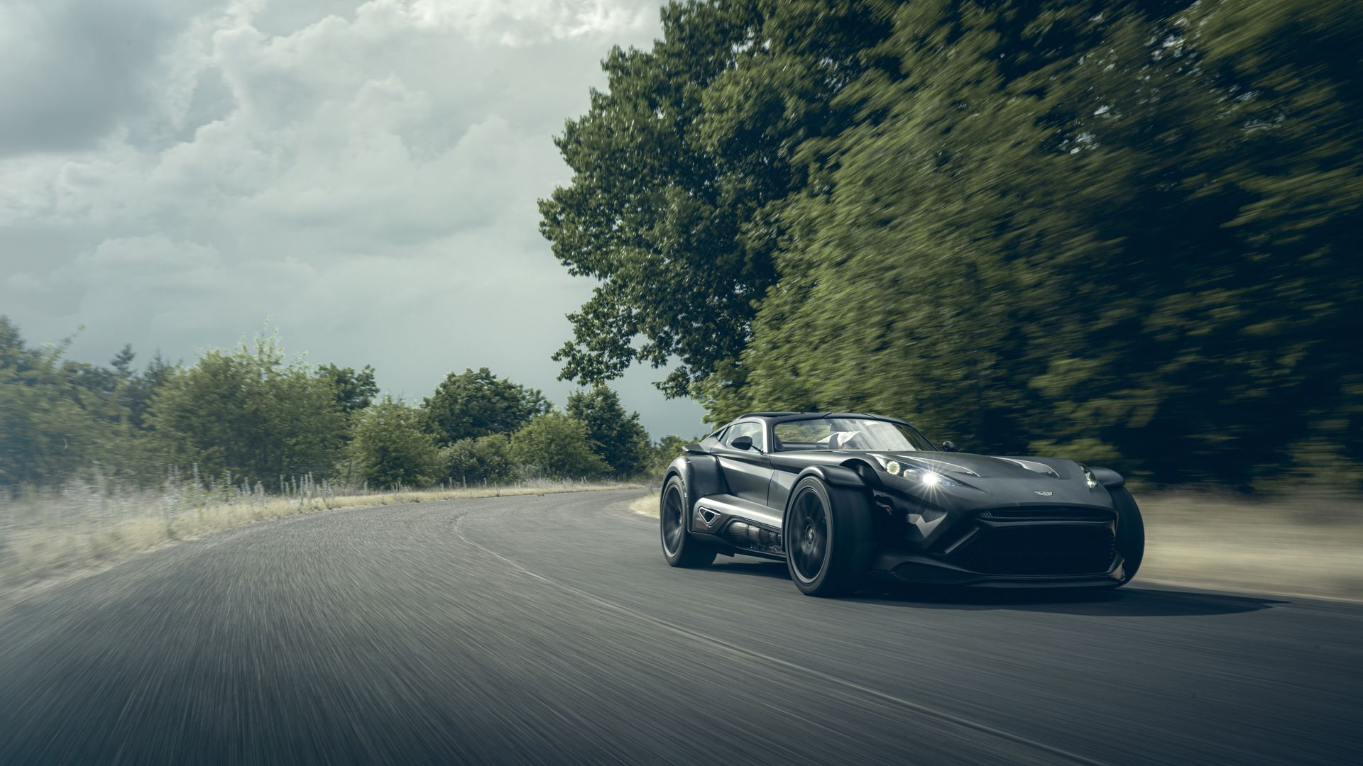 Donkervoort F22 Bare Naked Carbon Fibre