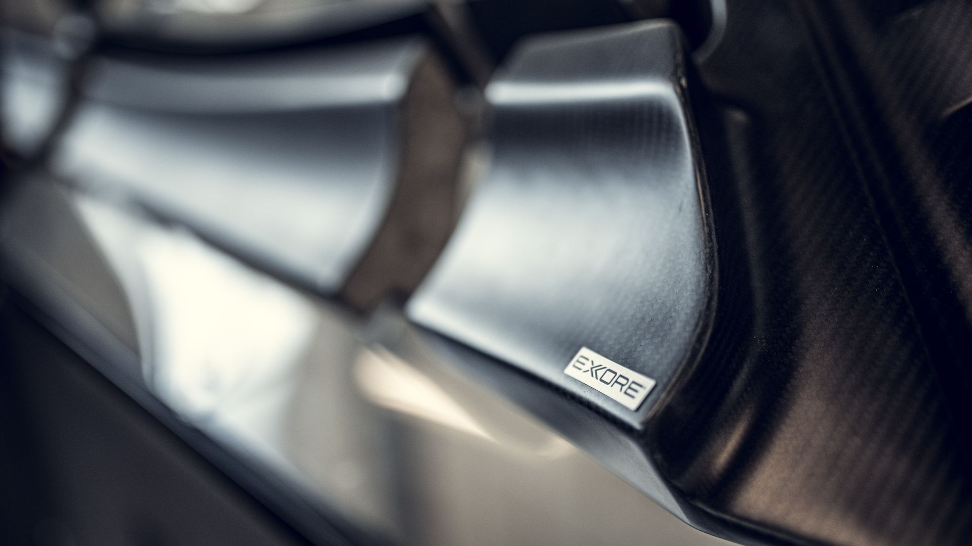 door, donkervoort, excore, logo