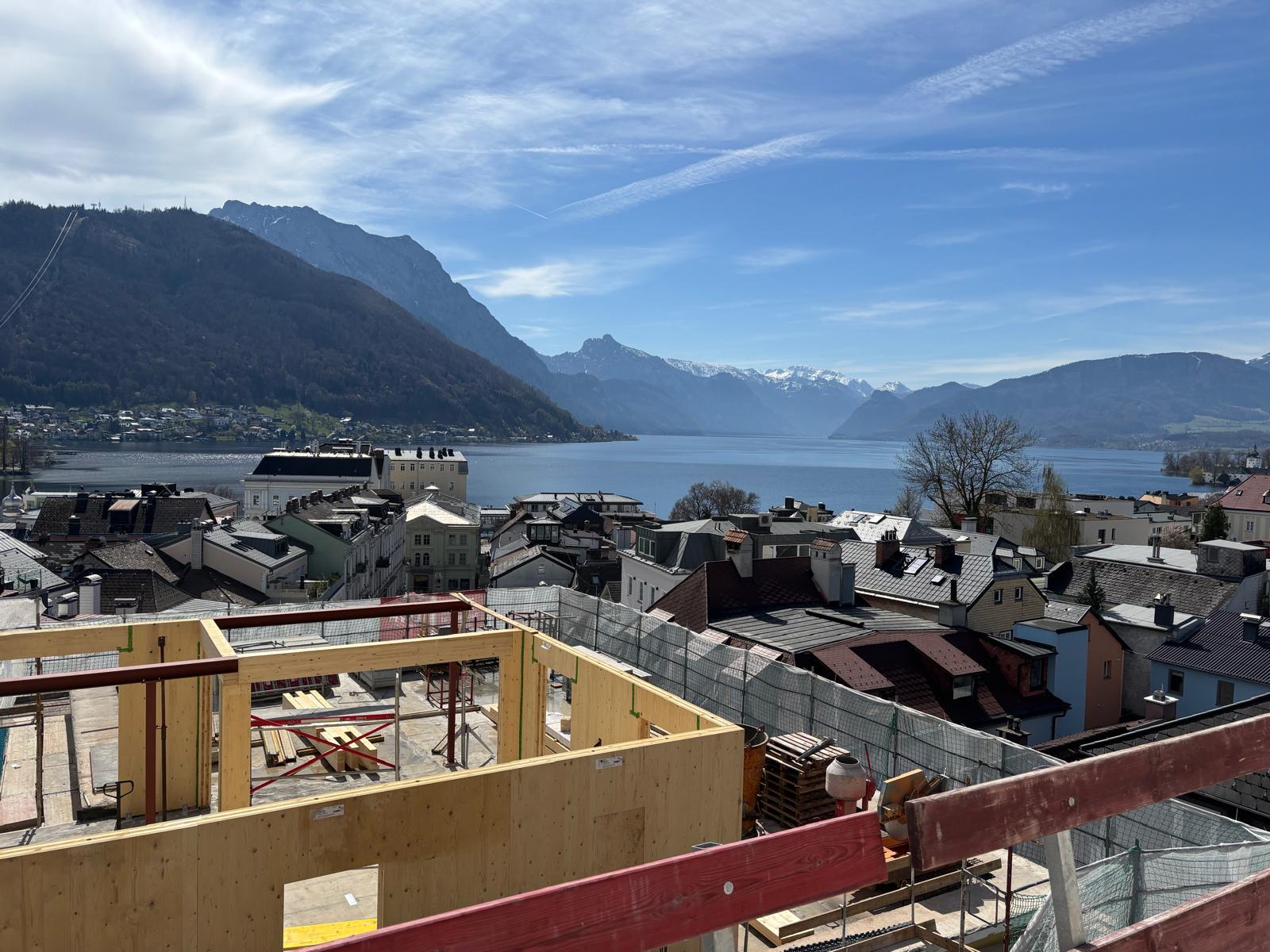 Baubeginn mit Aussicht in Gmunden!