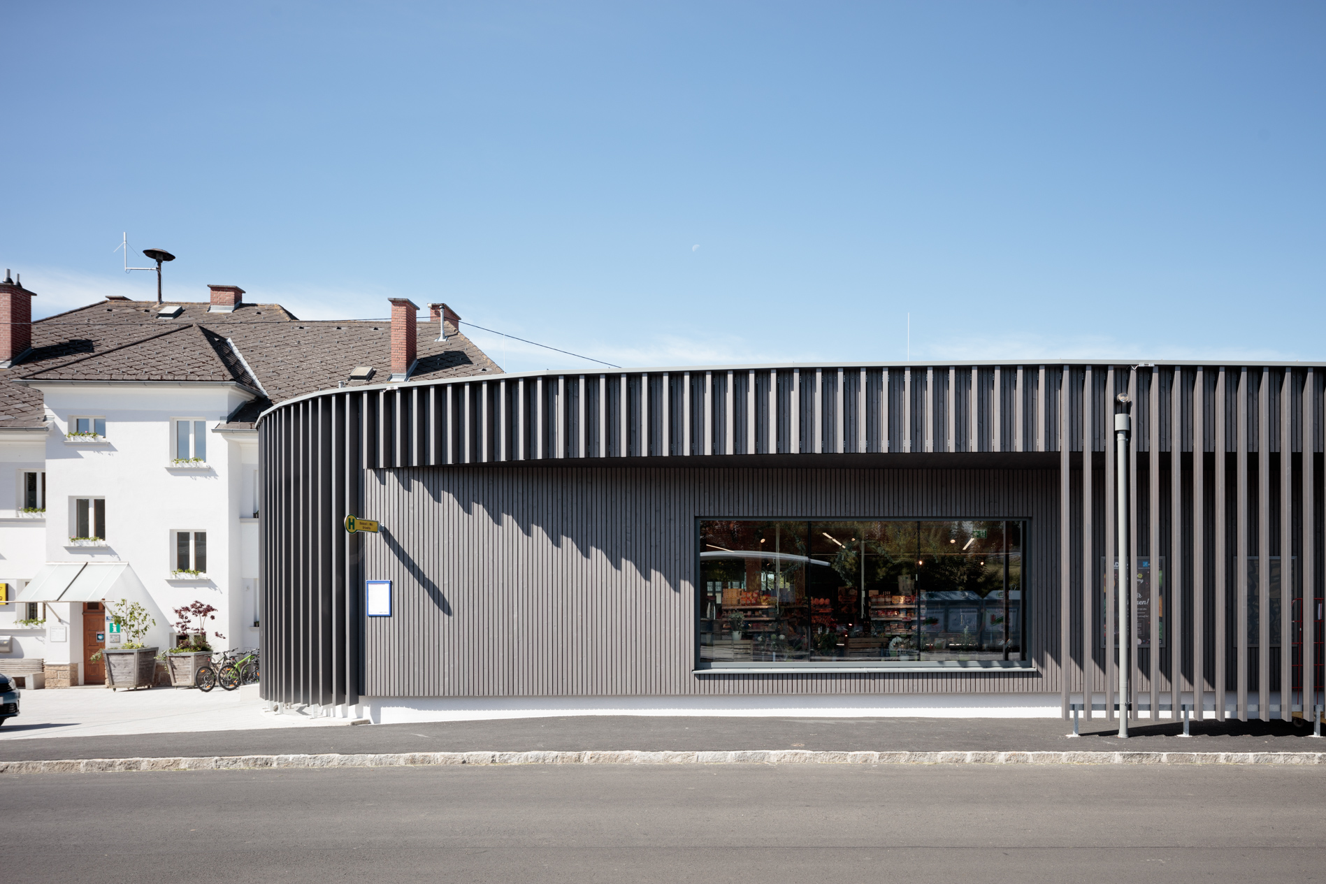 NAHVERSORGER UND AMTSGEBÄUDE KLEINZELL IM MÜHLKREIS