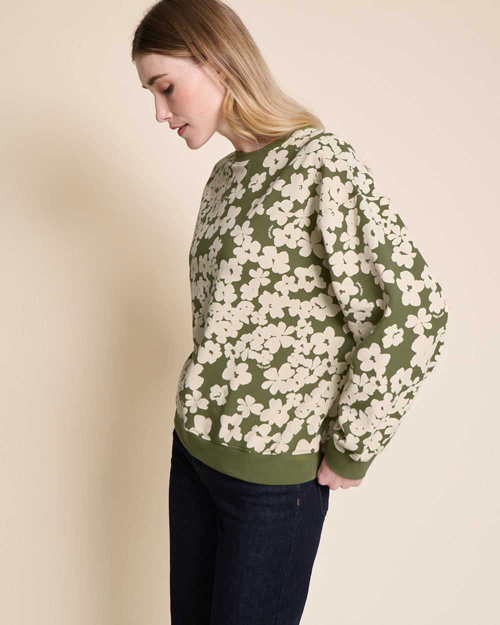 LOOKBOOK BONHEUR SWEAT FLEURS SAUVAGES 2/2