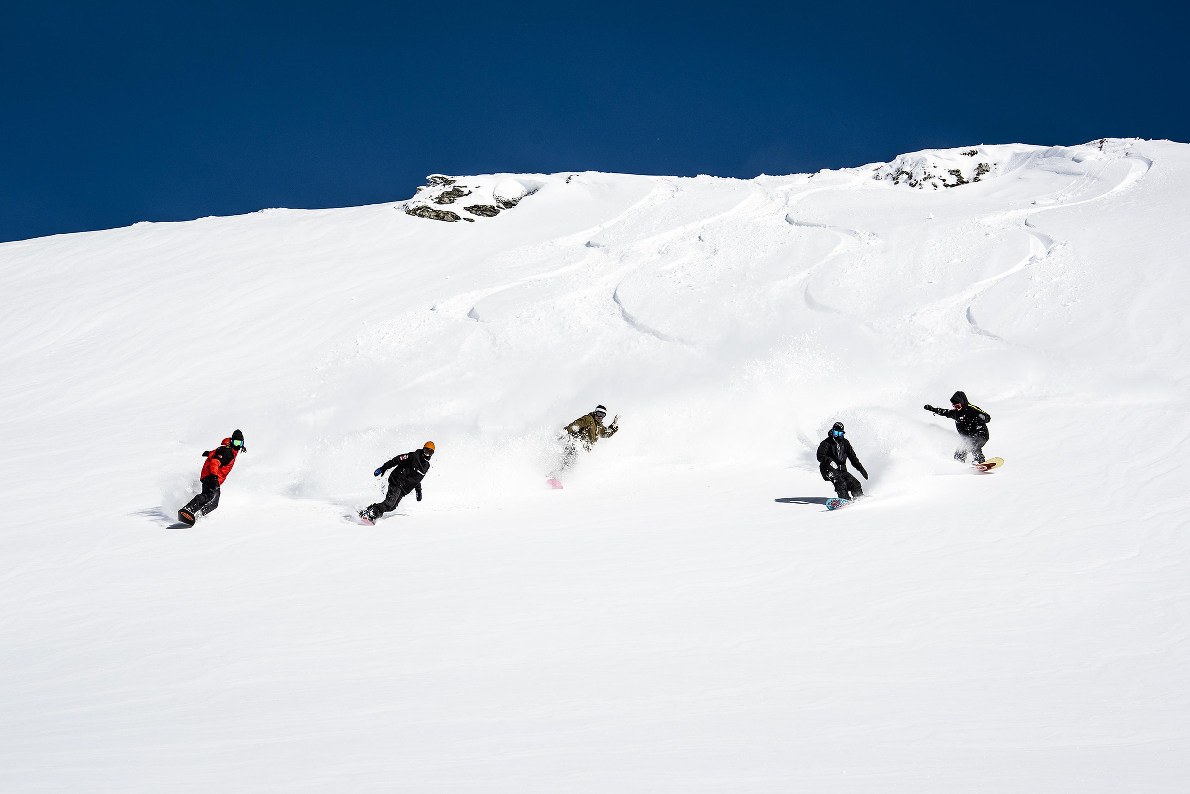 Snowboarding in Laax.