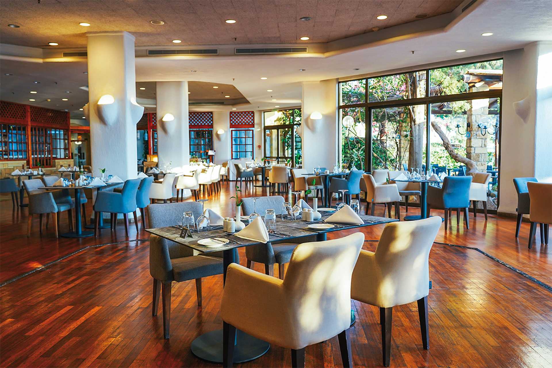 Calypso Restaurant, Coral Beach Hotel, Paphos, Cyprus