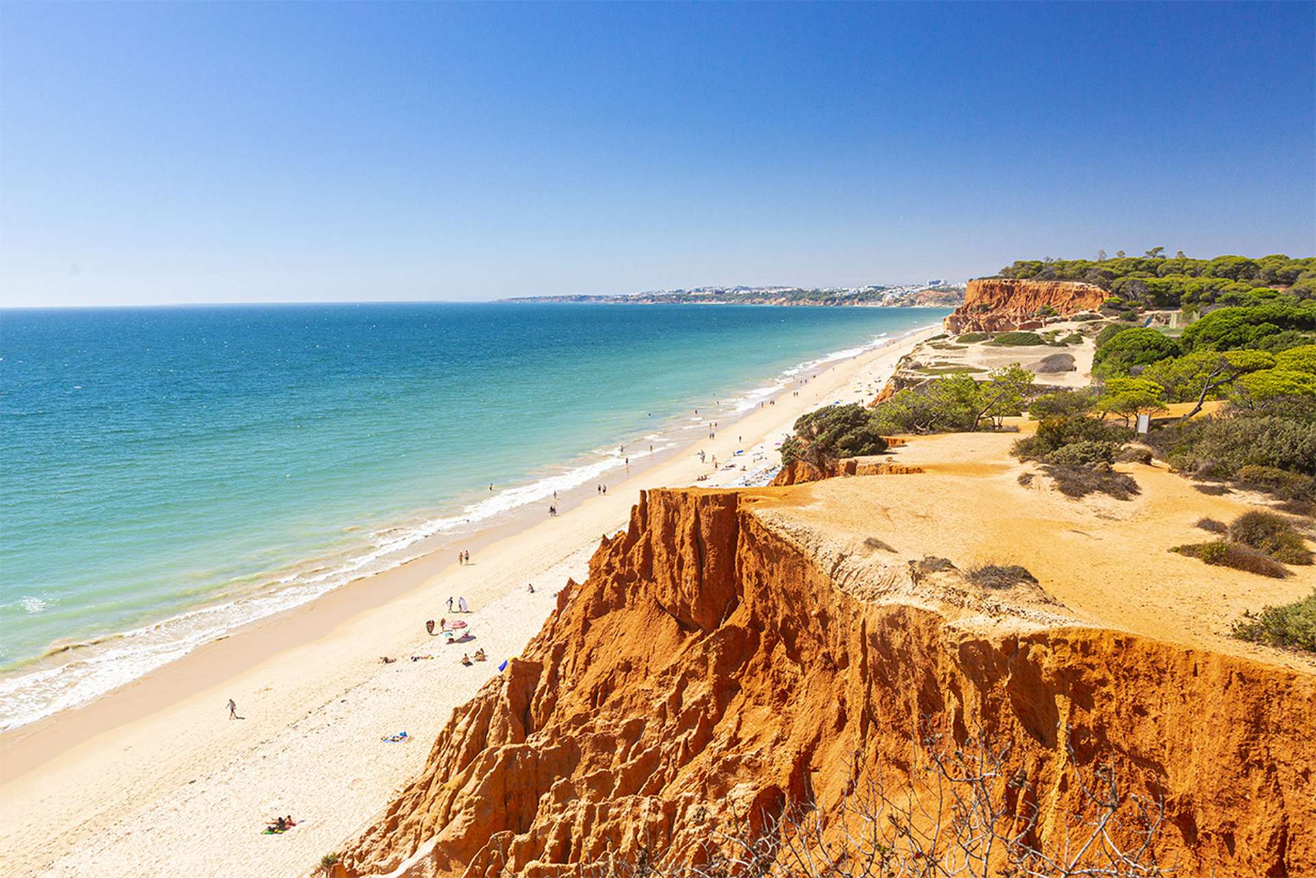 The Praia da Falesia beach