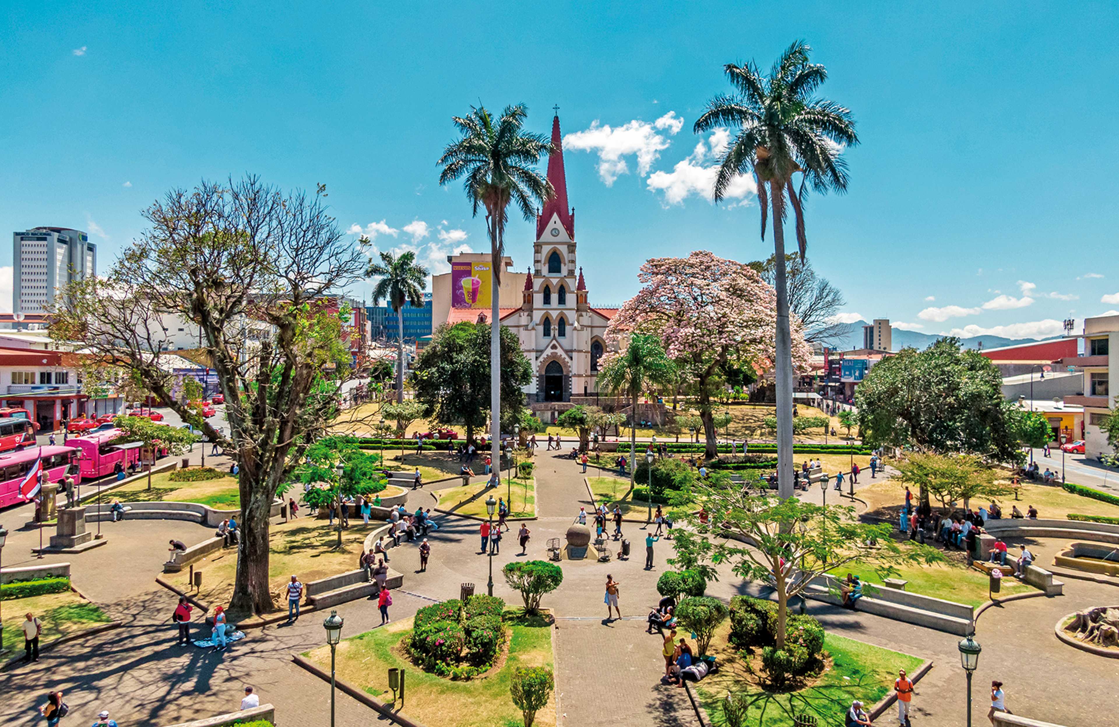Costa Rica'S Volcanic Wonders: A Geographic Journey - dgfczdk