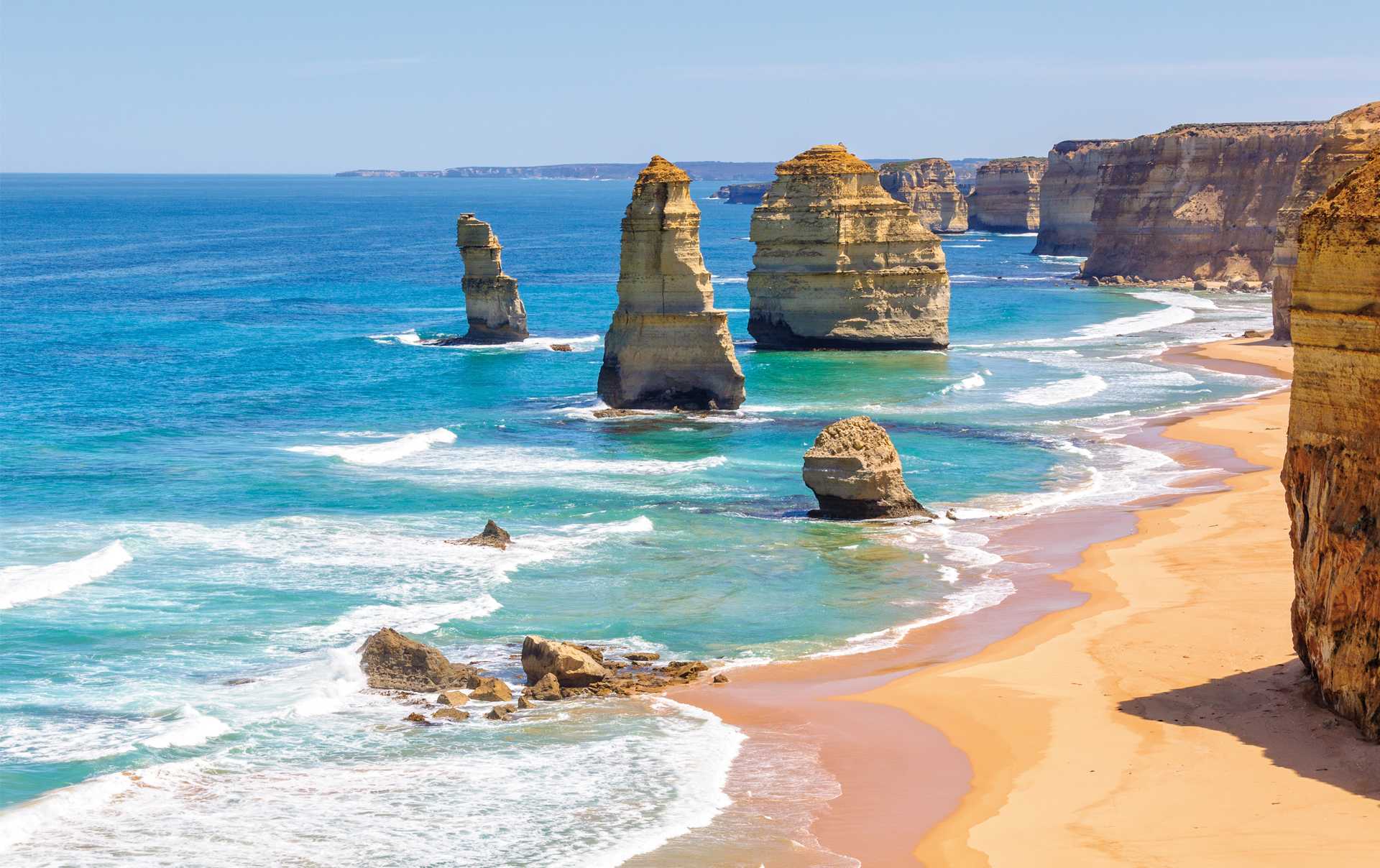 Twelve Apostles Beach, Victoria