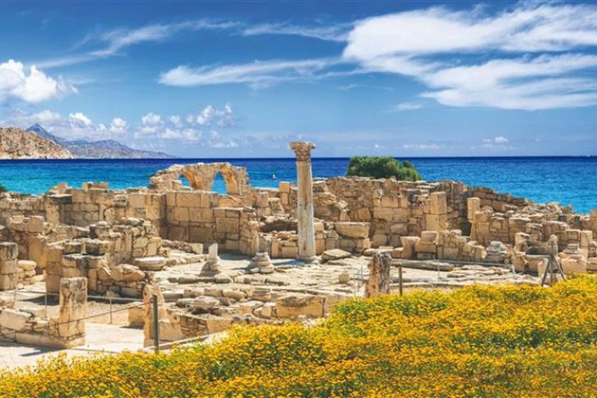 History & archaeology holidays