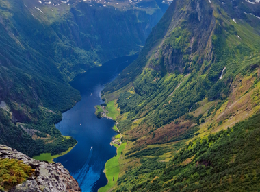 Summertime Fjords & Mountains of Norway thumbnail