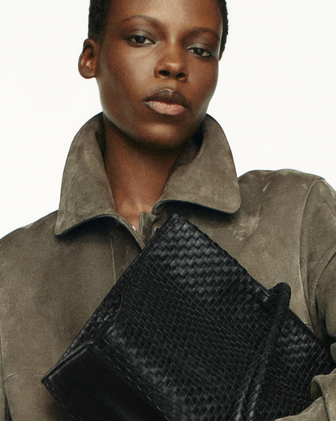 HIGH-SHINE SHOULDER BAG - NAVY | COS GB