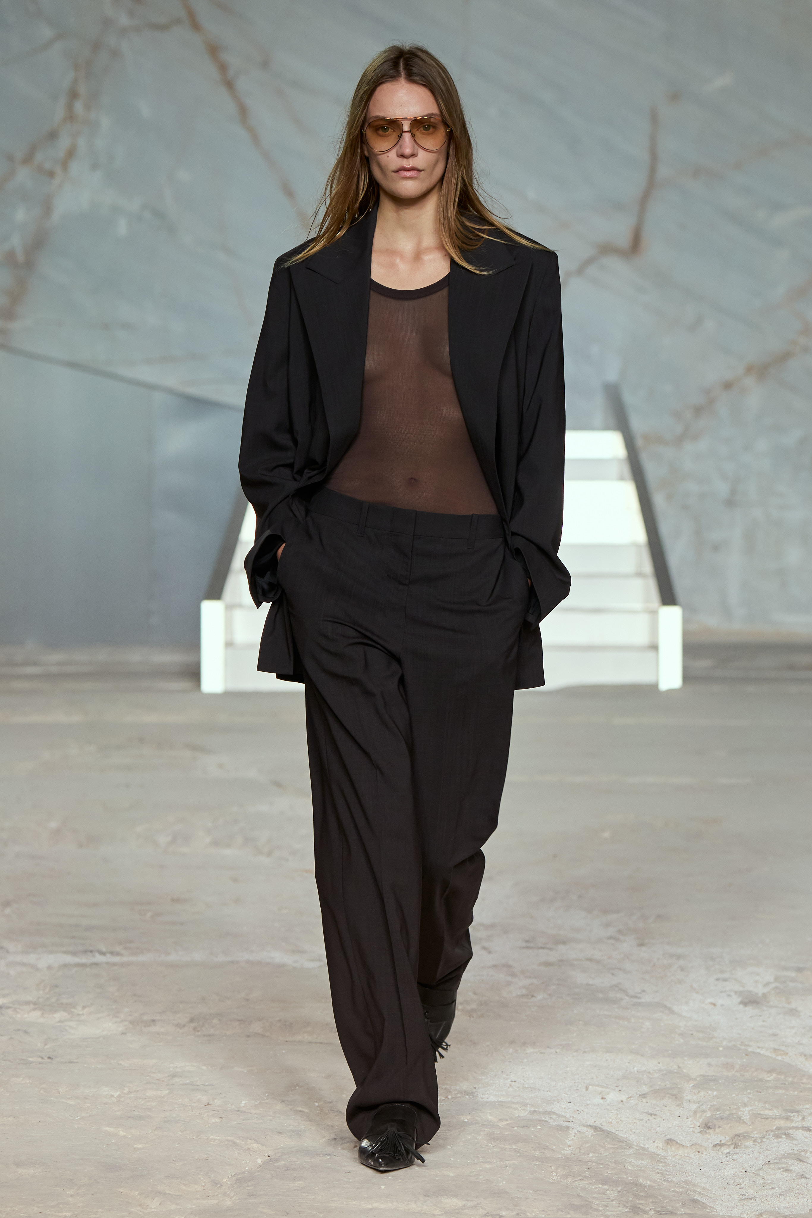 Explore the COS Spring Summer 2025 Runway | COS