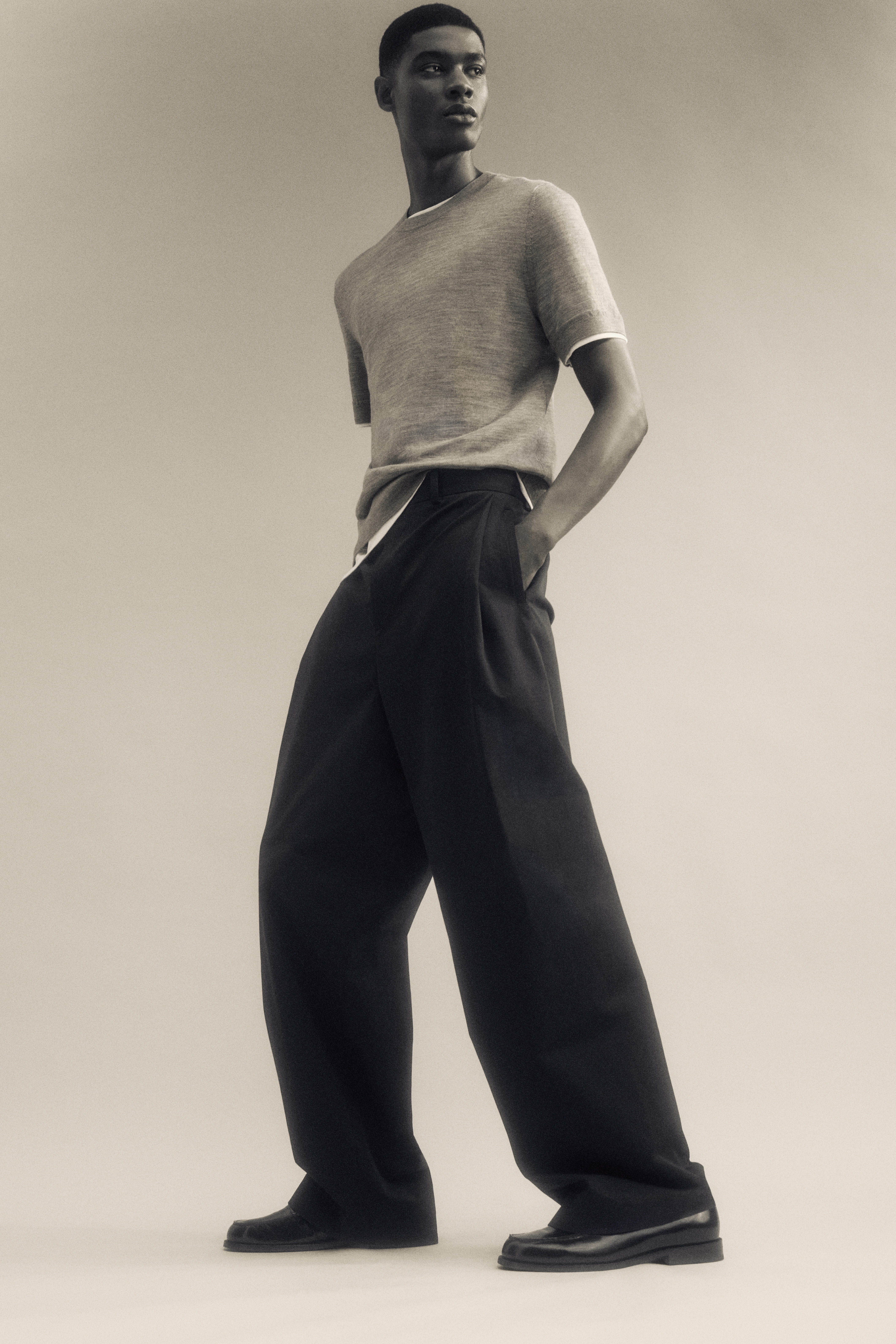 COS Collections – Wardrobe Essentials: Men's T-shirts | COS NL