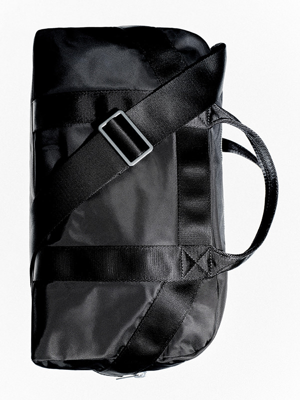 SCULPTURAL SHOULDER BAG – PLISSÉ - BLACK | COS AU