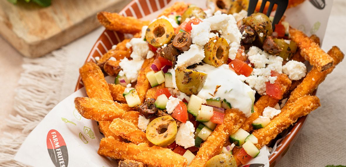 Loaded Mediterranean Street Cart Fries - Liggend