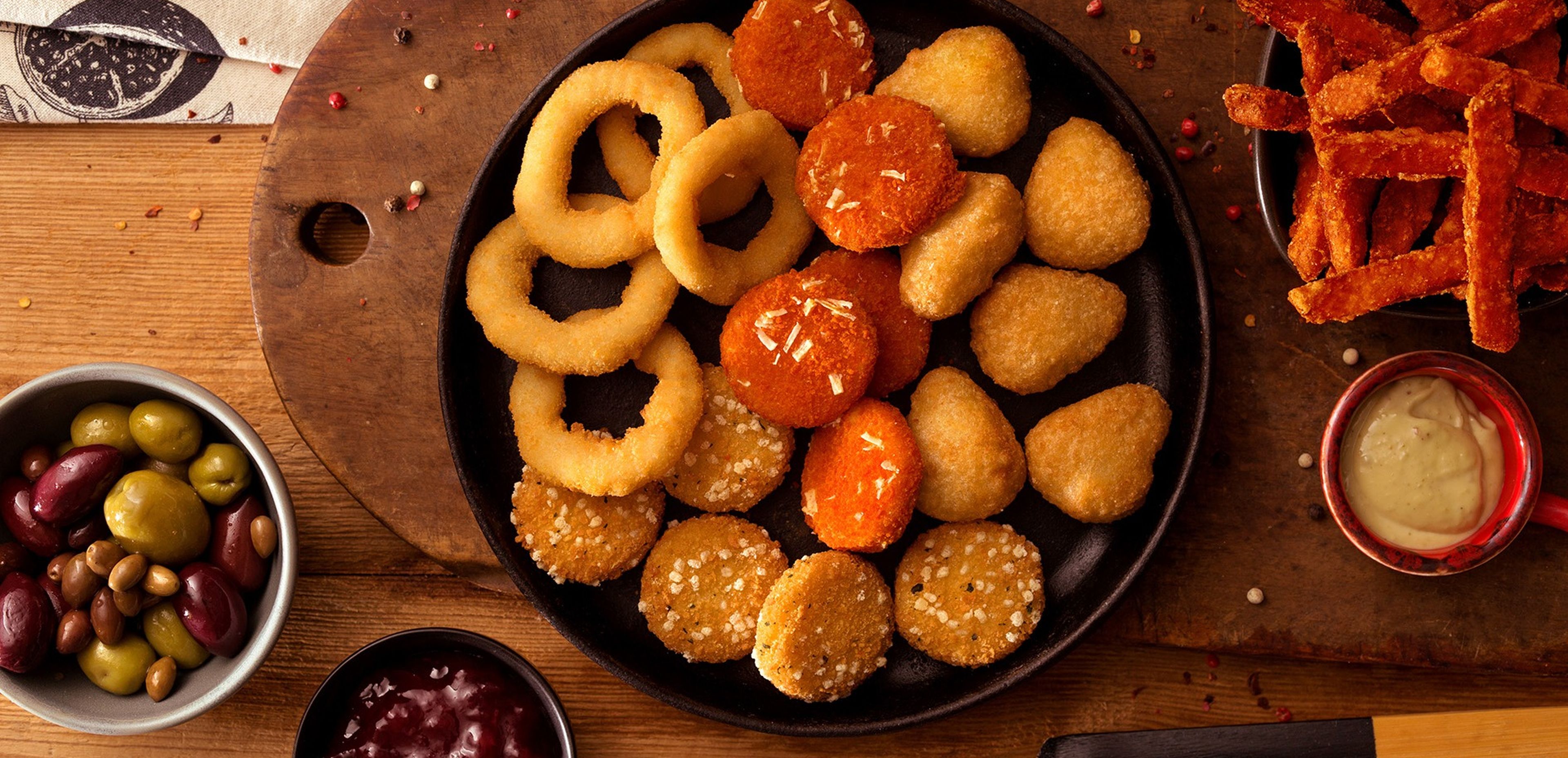 snack board with cranberry sauce and Sweet Potato Fries