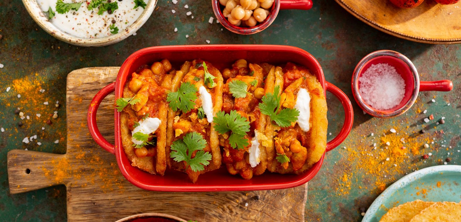 Kuřecí tikka masala s bramborovými plackami