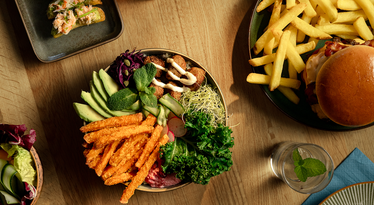 CC_SPF_Sweet potato fries shared dining landscape MR