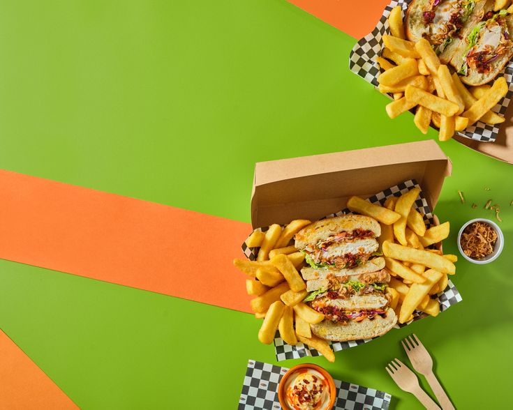 Crispy Chicken Burger met Steakhouse Fries