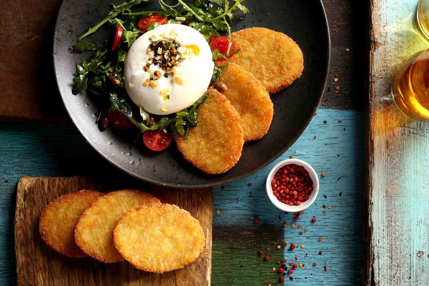 Πρωινό με Oval Hashbrowns και Burrata