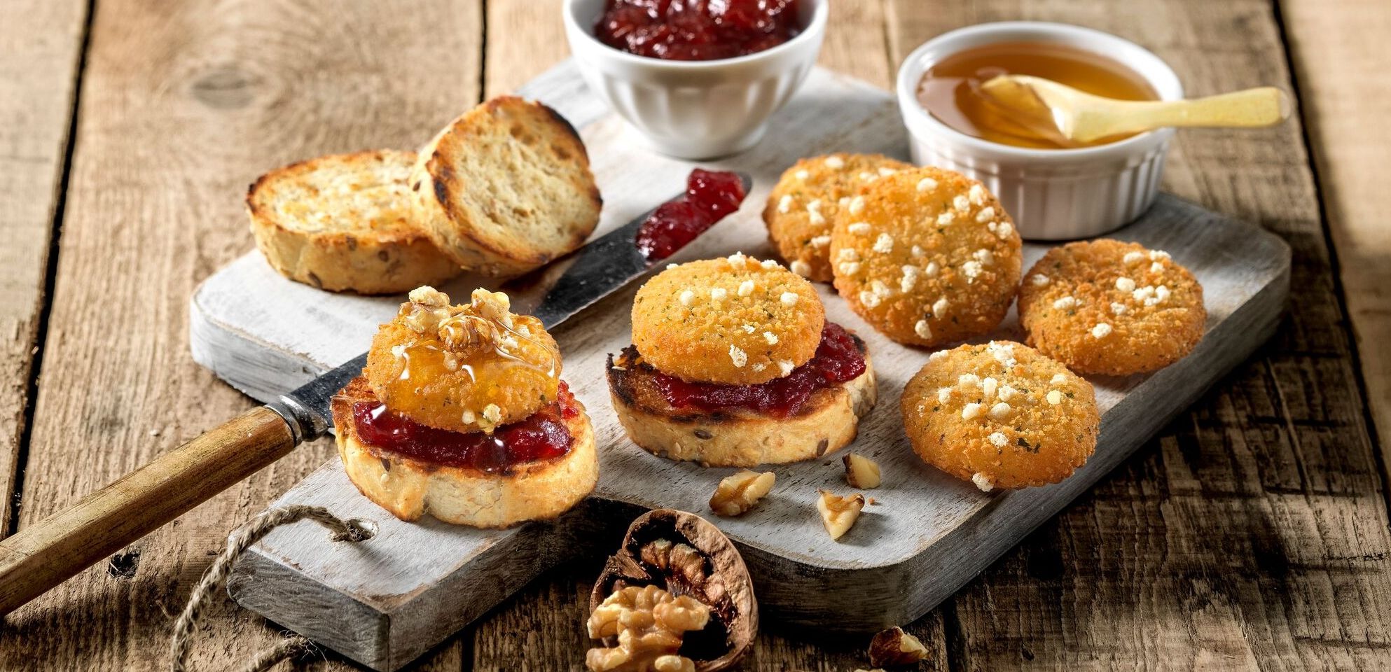 Camembert Bites with a festive twist