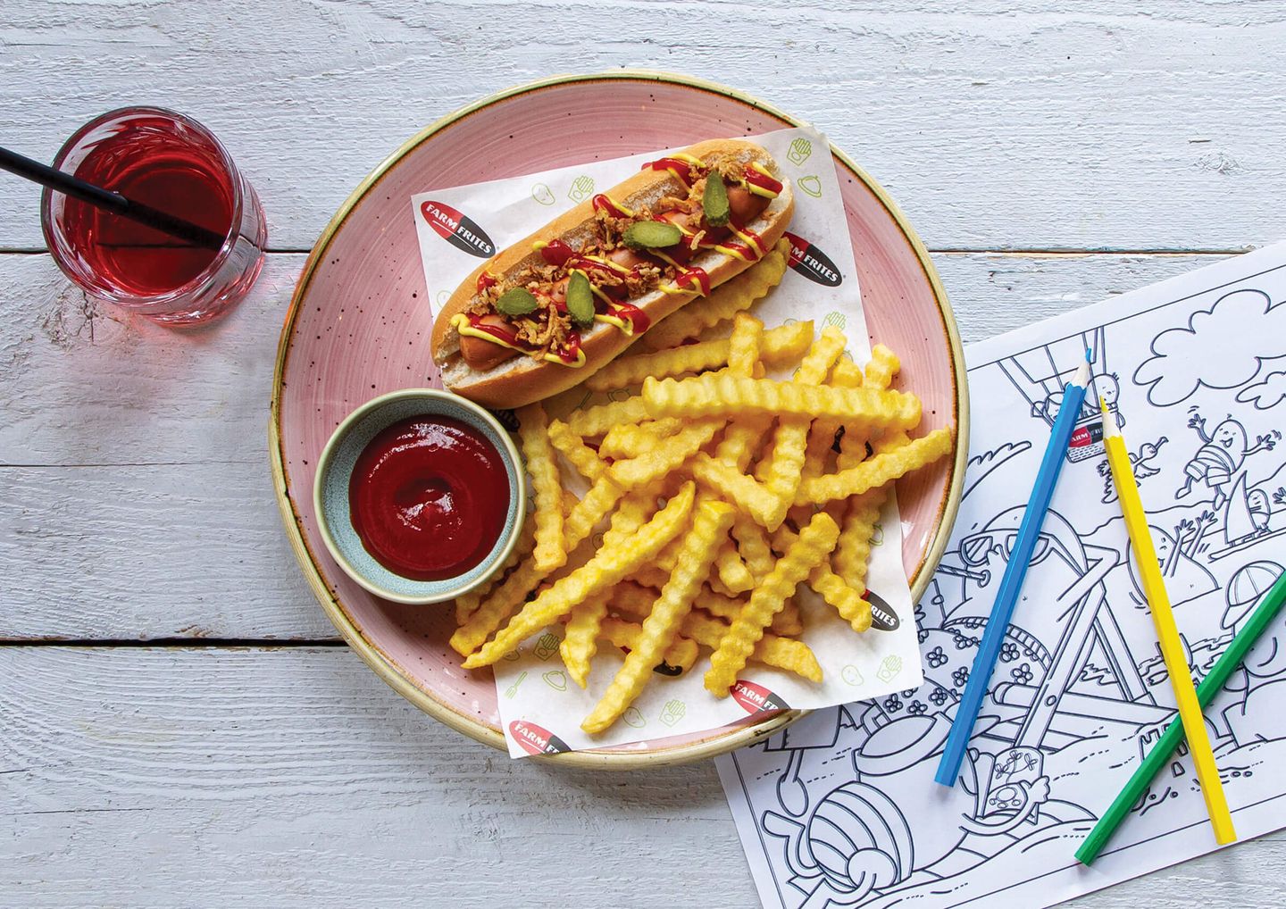 Crinkle fries 11mm chilled hotdog kids menu pink plate landscape