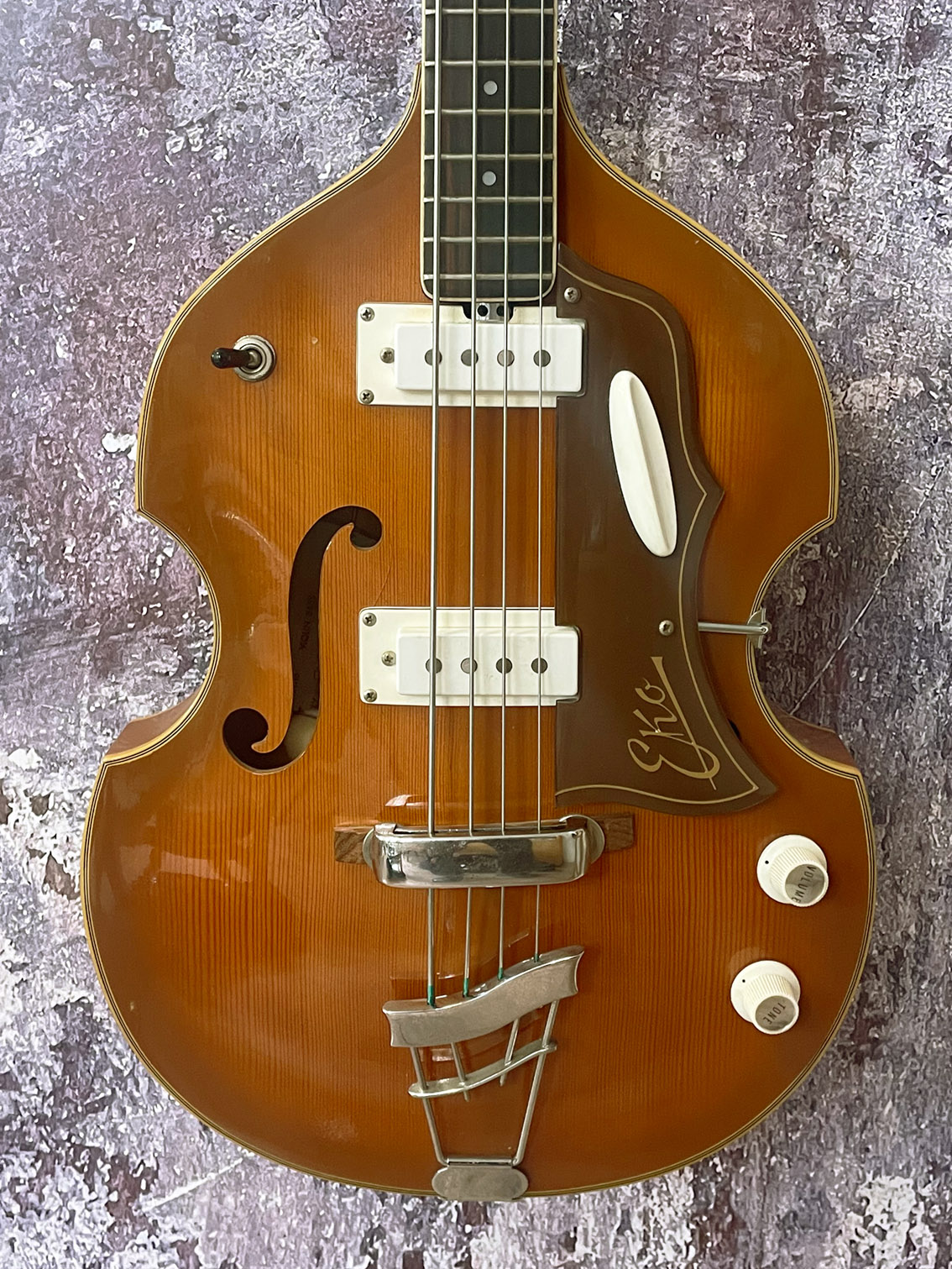 Eko 995 Violin Bass inkl. Case BJ 1967