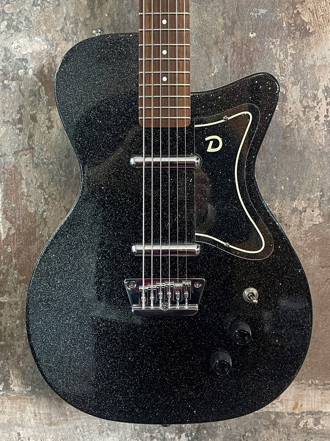 Danelectro 56 Baritone BMF 3+3