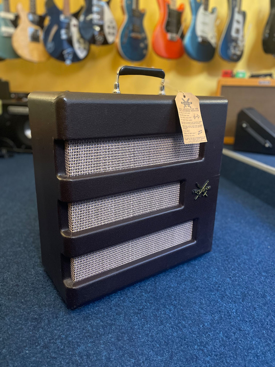 Fender Excelsior Röhrenverstärker mit Eminence Legend-Speaker